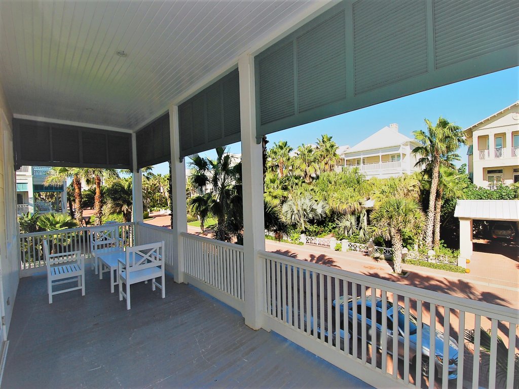 Bella Casa - Private House with Hot Tub Vacation Rental in South Padre Island - RedAwning