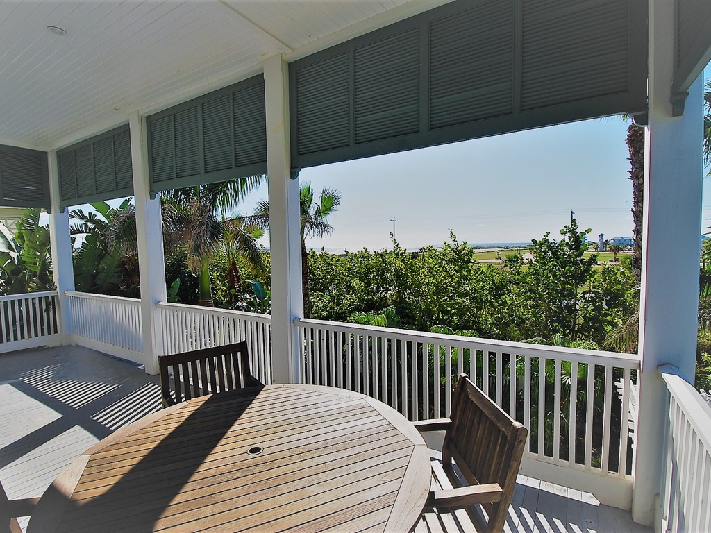 Bella Casa - Private House with Hot Tub Vacation Rental in South Padre Island - RedAwning
