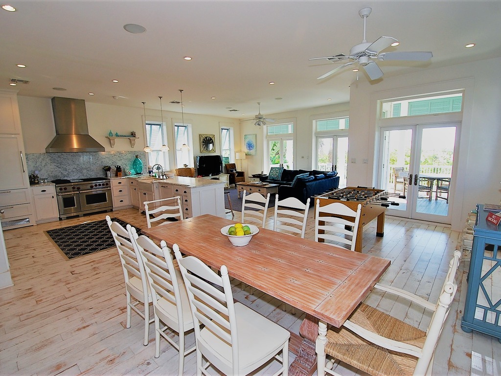 Bella Casa - Private House with Hot Tub Vacation Rental in South Padre Island - RedAwning