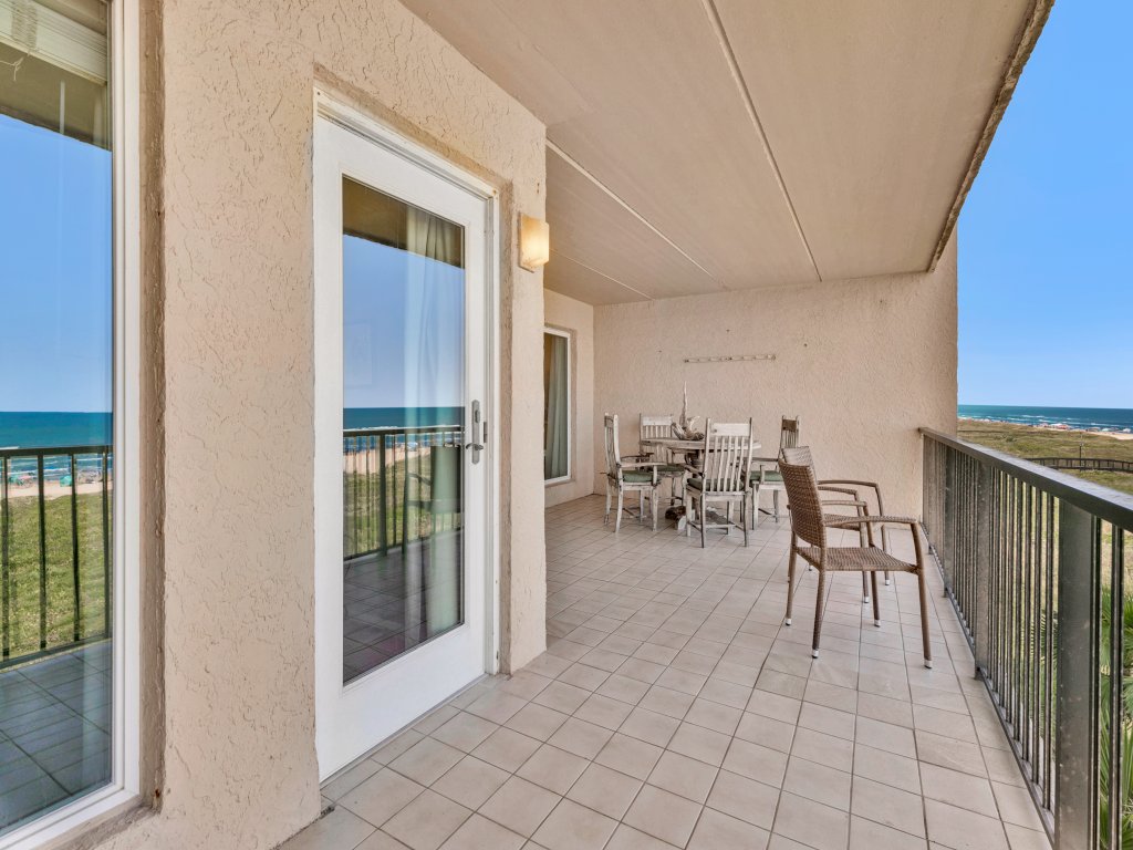 Beach House II Condo Unit #401 Vacation Rental in South Padre Island - RedAwning