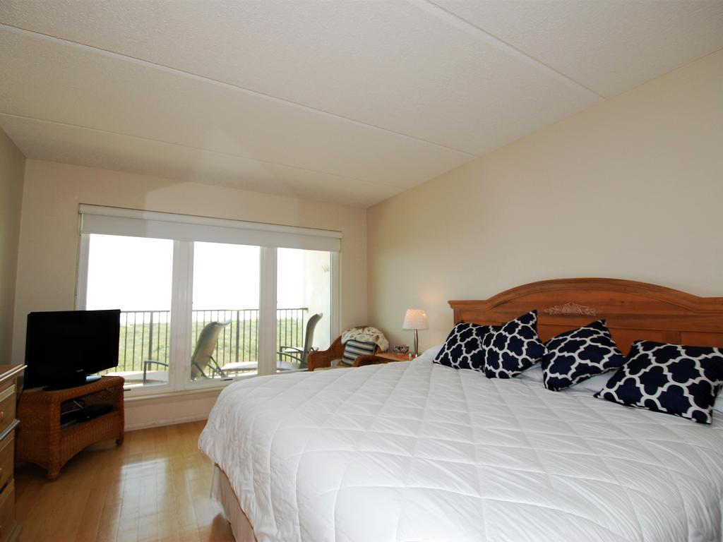 Seville Condo Unit #205 Vacation Rental in South Padre Island - RedAwning