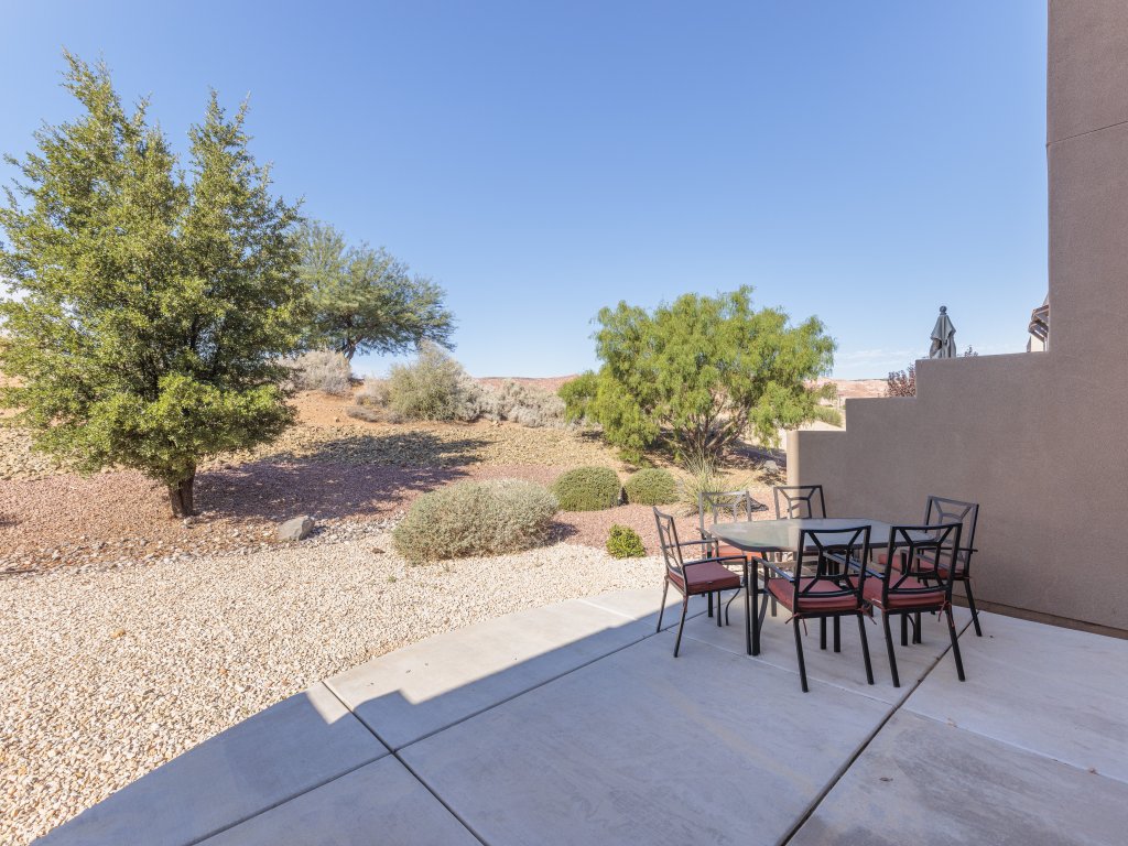 Sunny Ledgeview Retreat Vacation Rental in St. George - RedAwning