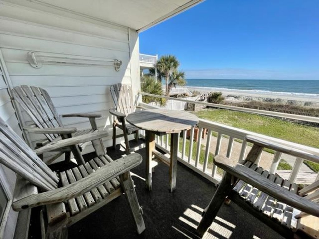 Boston Commons 101 Vacation Rental in South Carolina - RedAwning