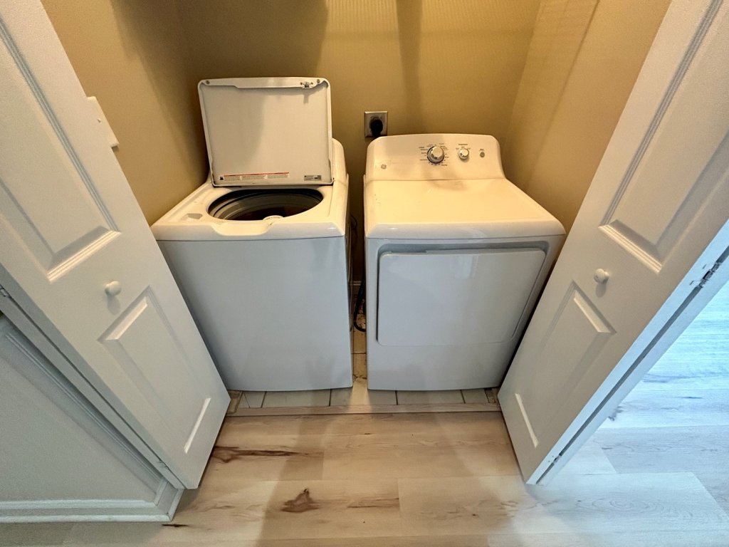 Blue Dolphin Vacation Rental in South Carolina - RedAwning