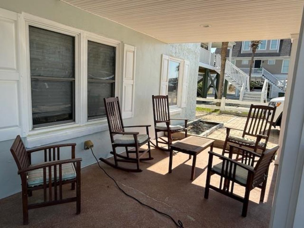 The Ocean House Vacation Rental in South Carolina - RedAwning