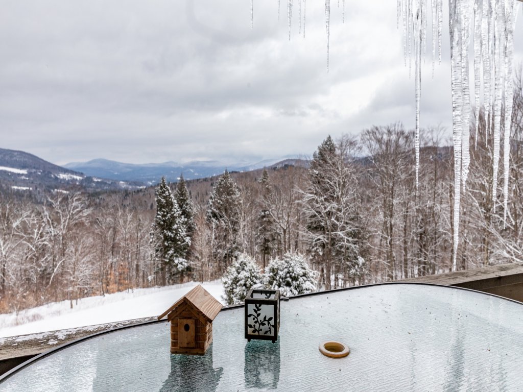 14 Snowside Vacation Rental in Vermont - RedAwning