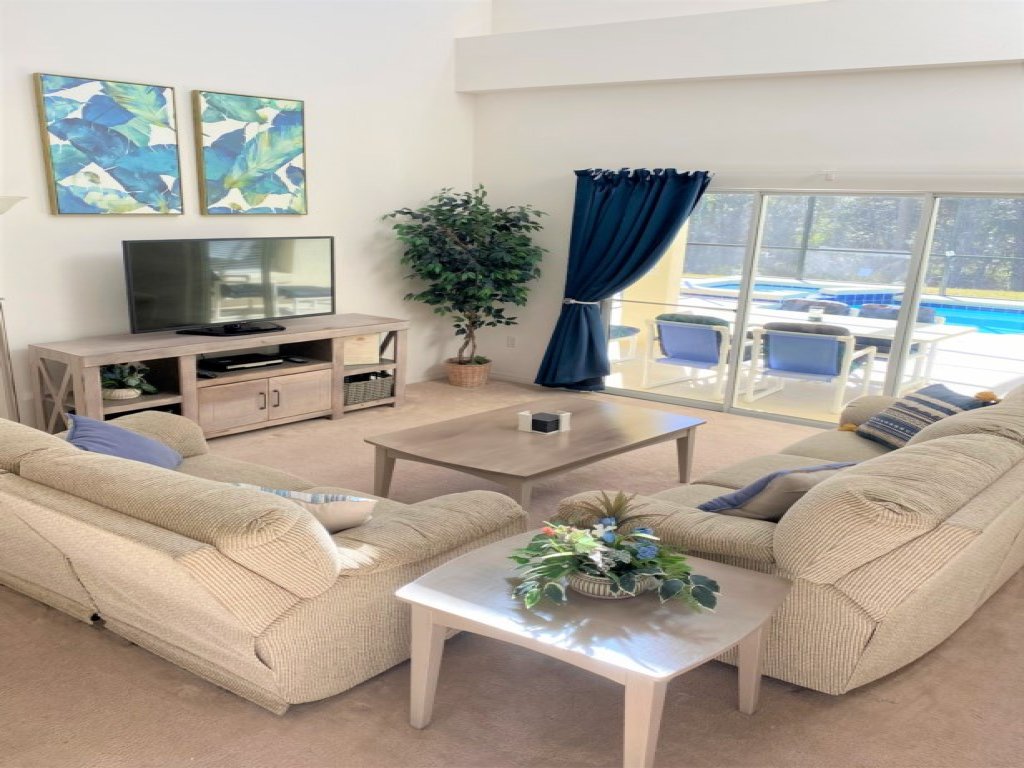 Grand Cumbrian Vacation Rental in Kissimmee - RedAwning