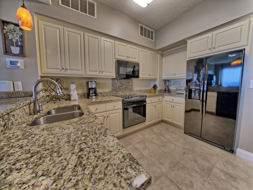 Unit 1805 Vacation Rental in Panama City Beach - RedAwning