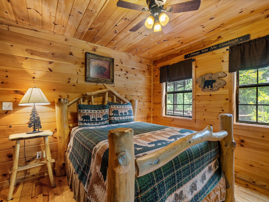 Secluded Memories Vacation Rental in Sevierville - RedAwning