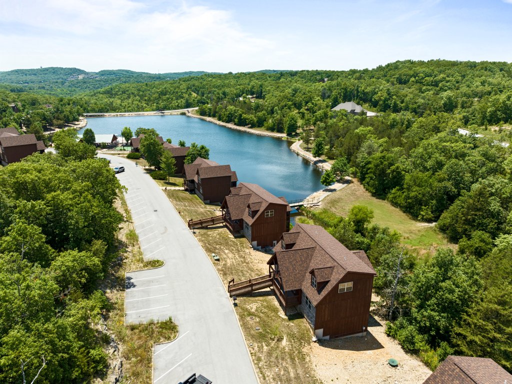 SBL123 -Makin Memories Lodge Vacation Rental in Missouri - RedAwning