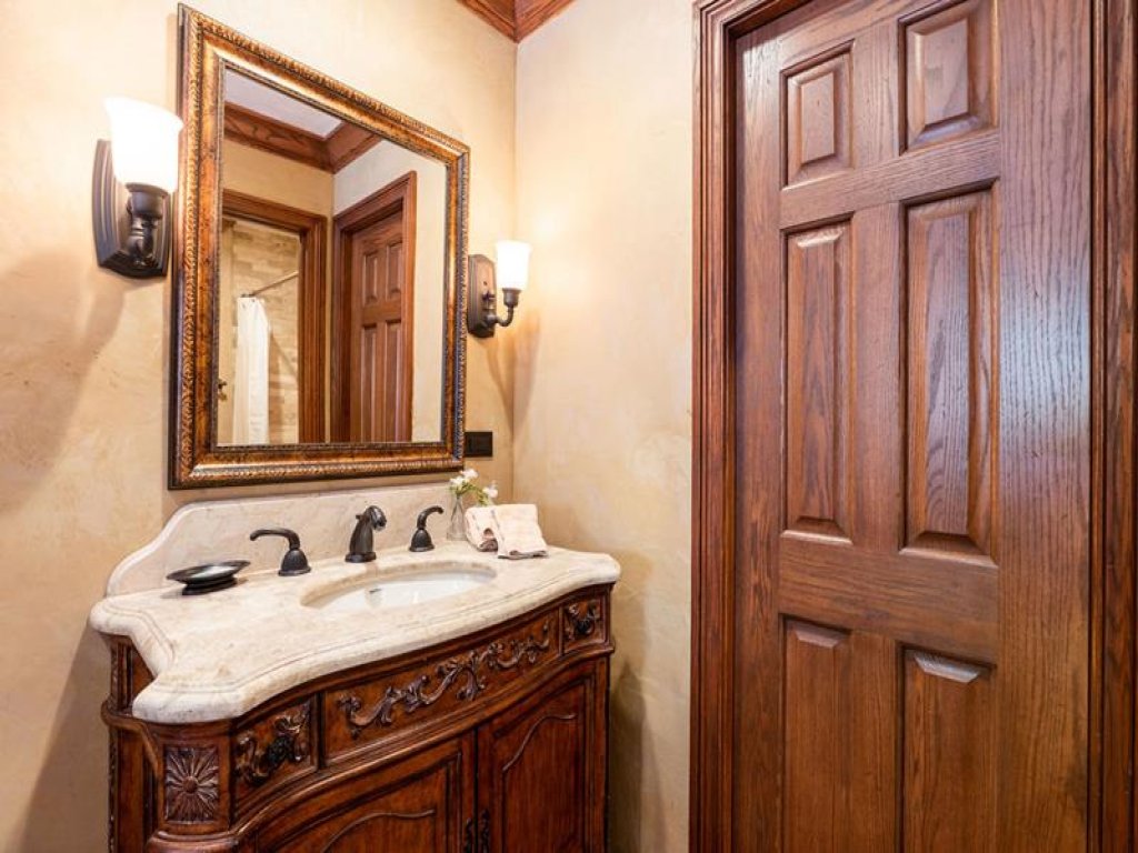 Ski In Ski Out Condo with Chairlift Access Vacation Rental in Beaver Creek - RedAwning