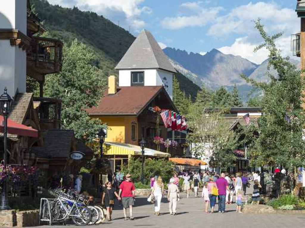 Condo with Free Covered Parking, 3 Minutes Walk to Gondola Vacation Rental in Vail - RedAwning