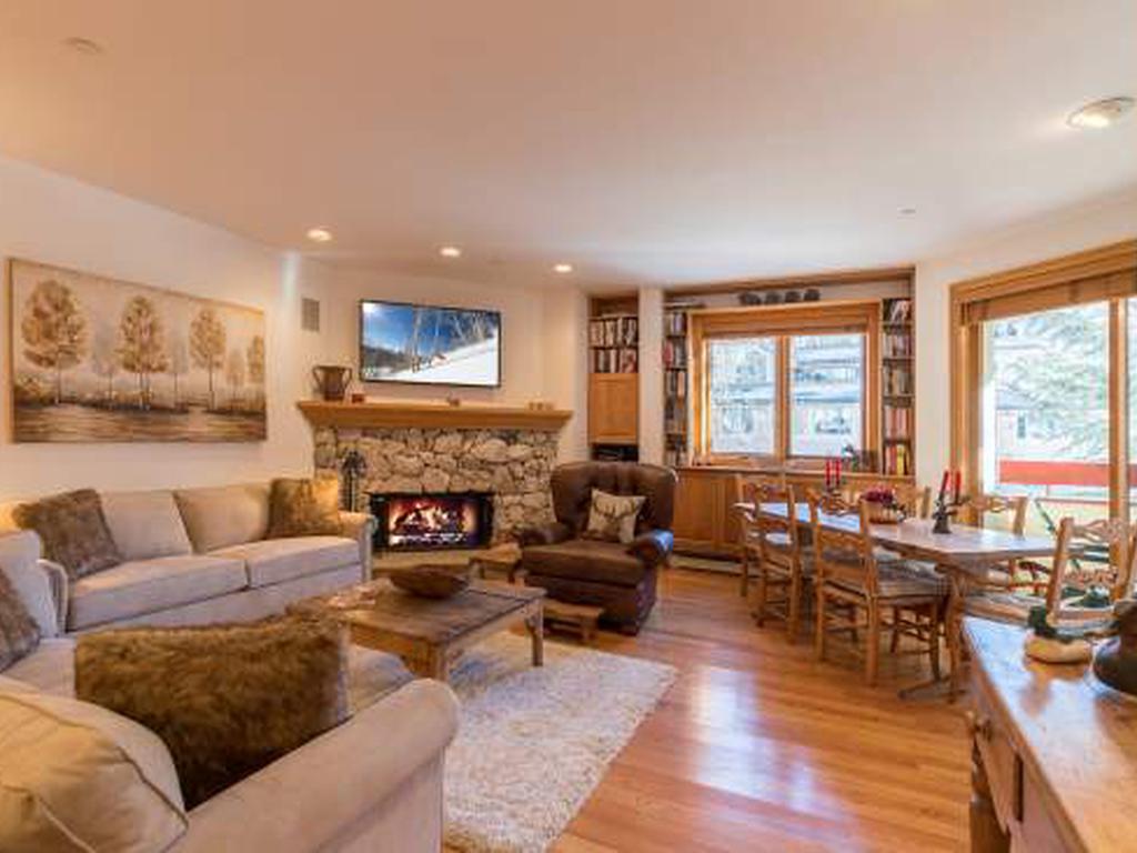 Strawberry Park Ski-in Ski-Out Condo Vacation Rental in Beaver Creek - RedAwning