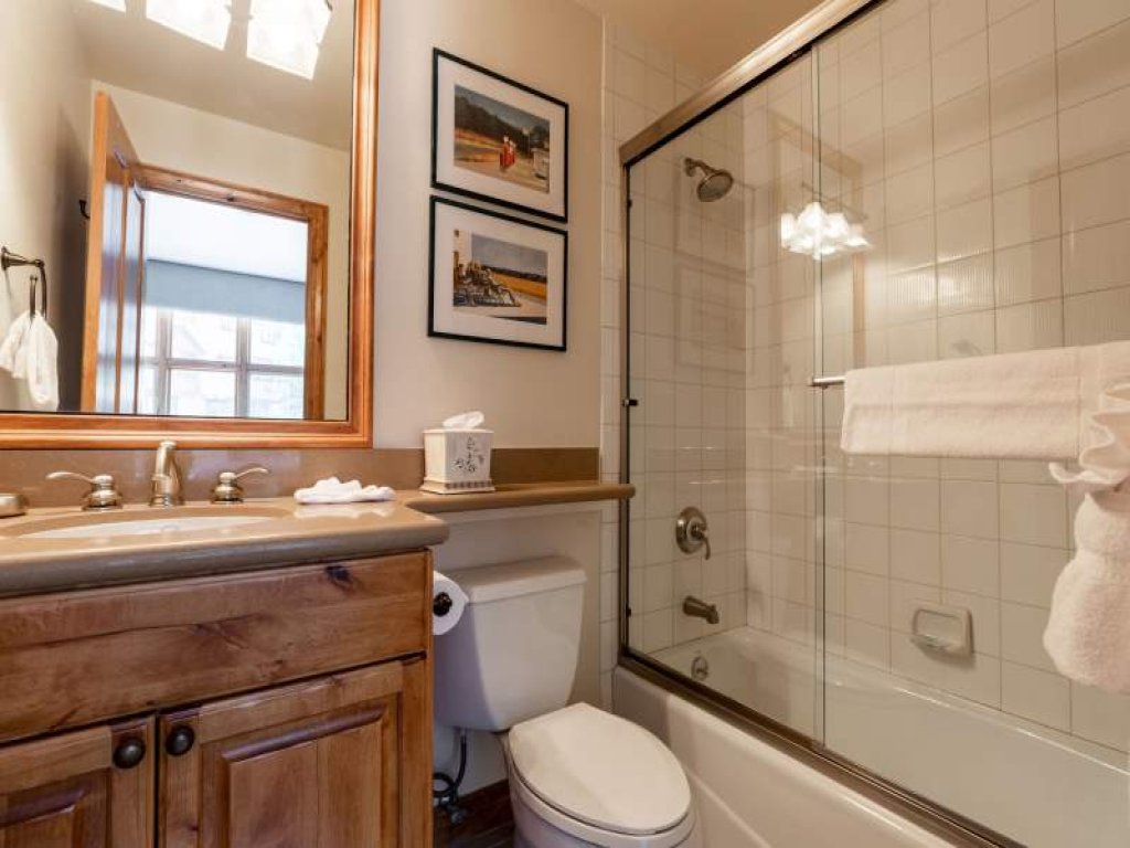Ski-in Ski-out Townhome in Beaver Creek Vacation Rental in Beaver Creek - RedAwning
