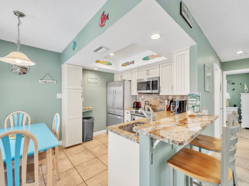 The Villas 2B Vacation Rental in Holmes Beach - RedAwning