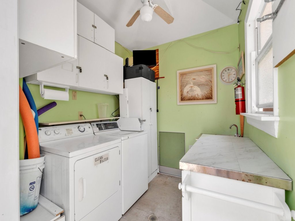 The Villas 2B Vacation Rental in Holmes Beach - RedAwning