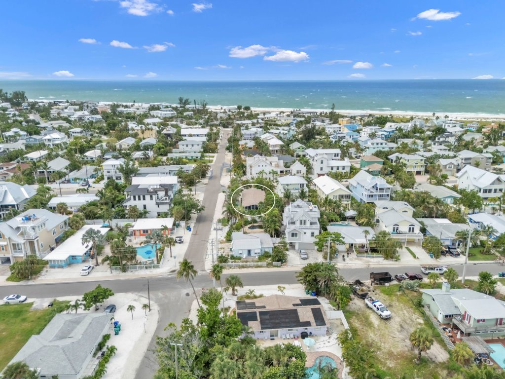 Minnow 1 Vacation Rental in Anna Maria - RedAwning