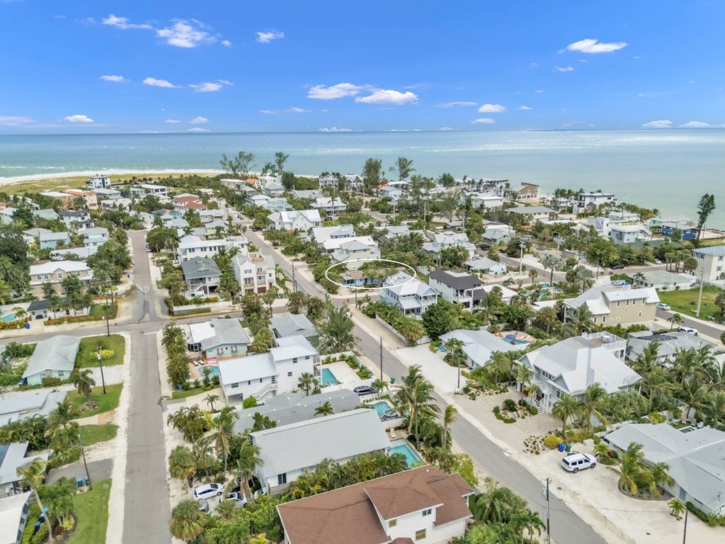 Minnow 1 Vacation Rental in Anna Maria - RedAwning