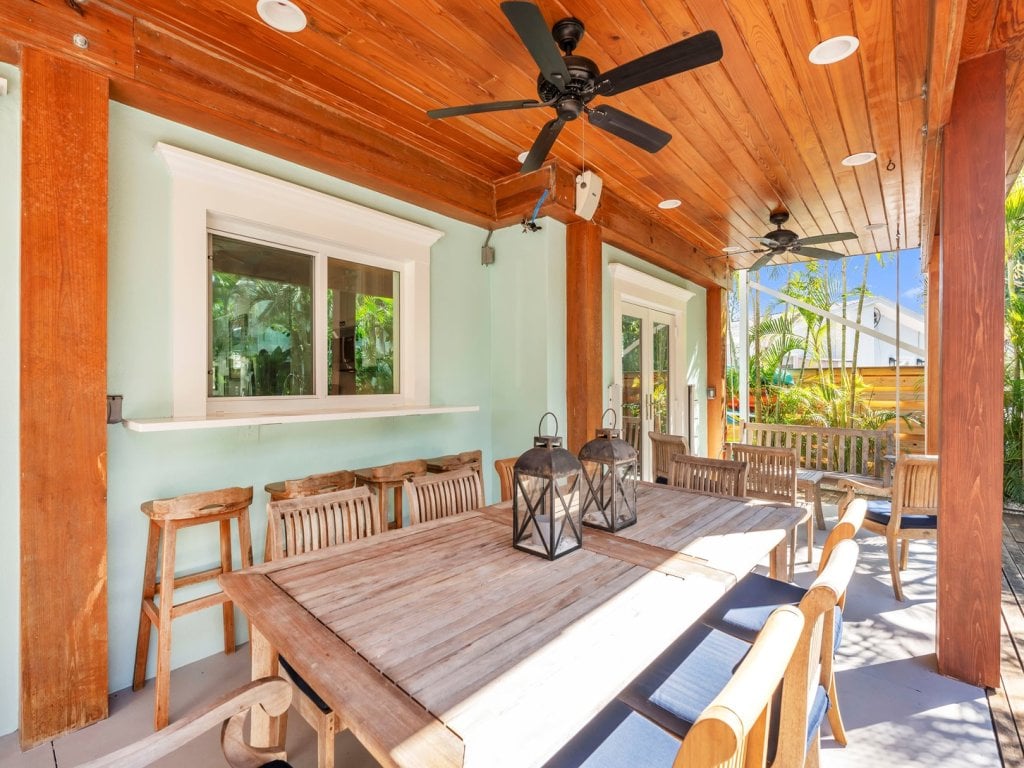 The Lady Fish Vacation Rental in Anna Maria - RedAwning