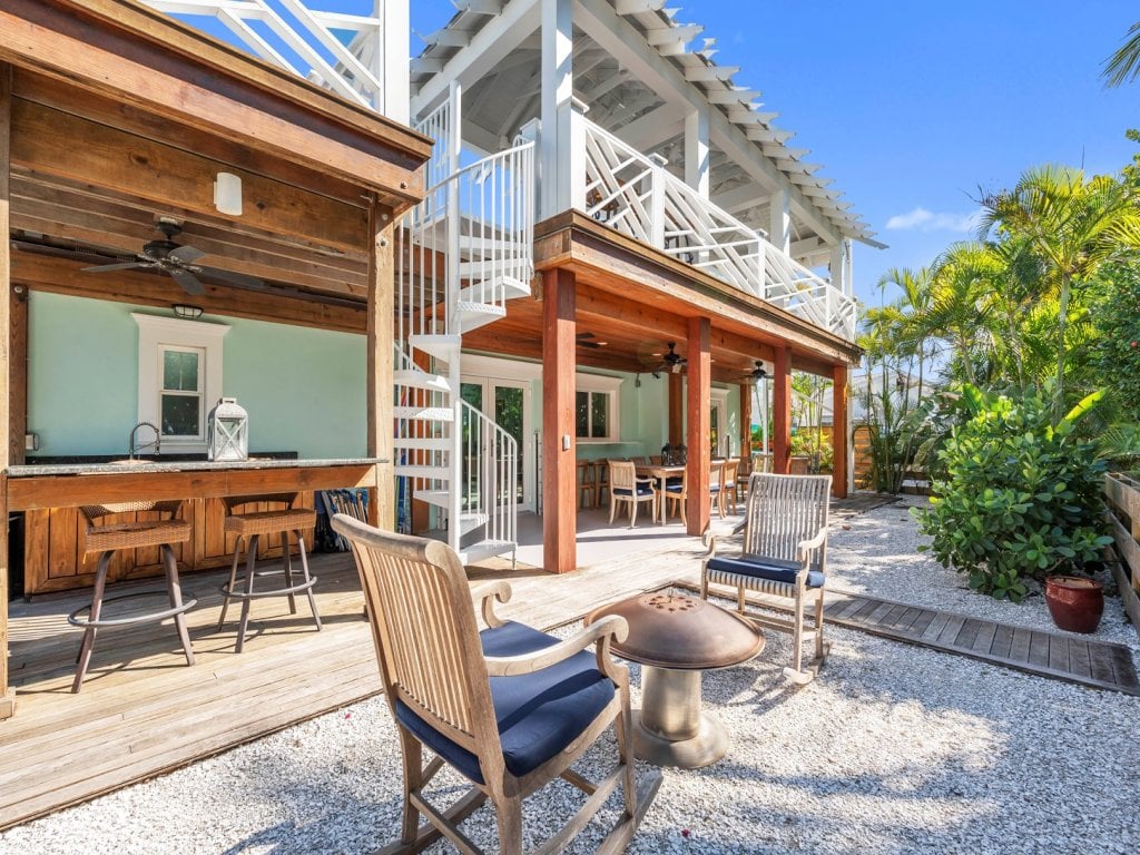 The Lady Fish Vacation Rental in Anna Maria - RedAwning