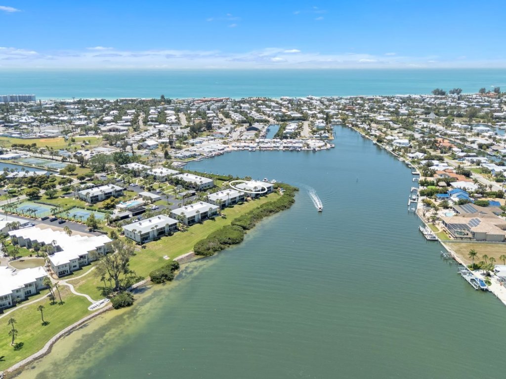 West Bay Point Moorings 274 Vacation Rental in Holmes Beach - RedAwning