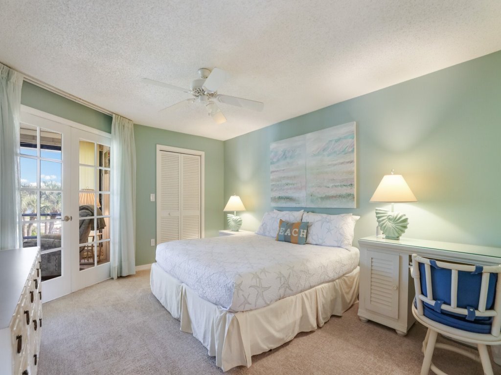 West Bay Point Moorings 26 Vacation Rental in Holmes Beach - RedAwning