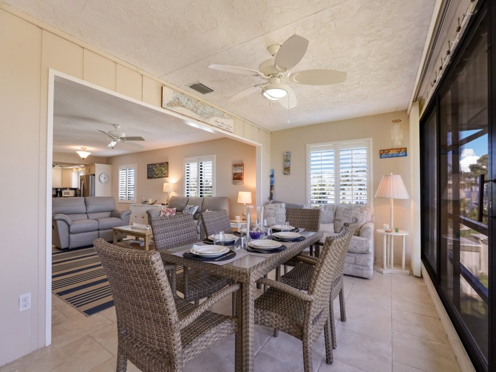 West Bay Point Moorings 26 Vacation Rental in Holmes Beach - RedAwning