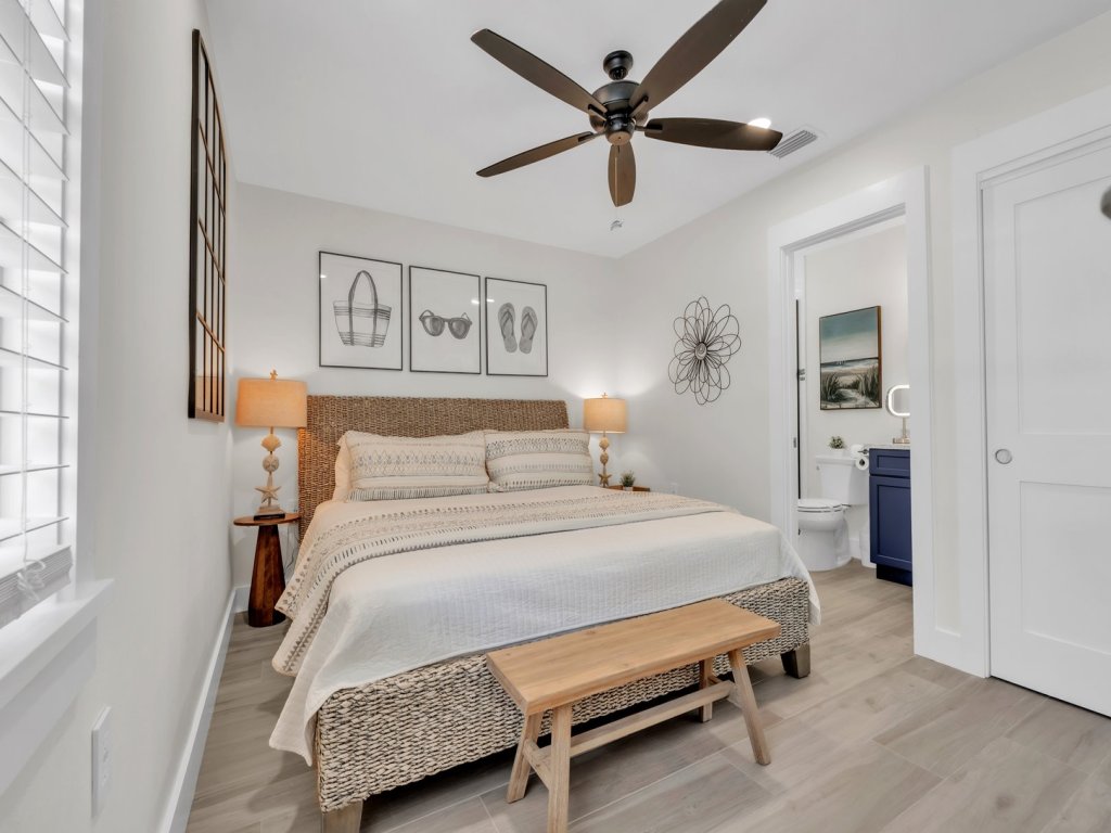 Coral Beach Vacation Rental in Holmes Beach - RedAwning