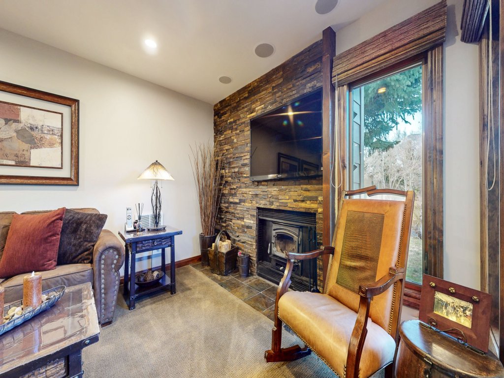 Snowcreek II 269 Pet-Friendly, Remodeled, On the Snowcreek Meadow Vacation Rental in Mammoth Lakes - RedAwning