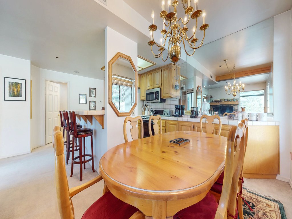 Silver Bear 18 Walk to Canyon Lodge, Cozy, Underground Parking Vacation Rental in Mammoth Lakes - RedAwning