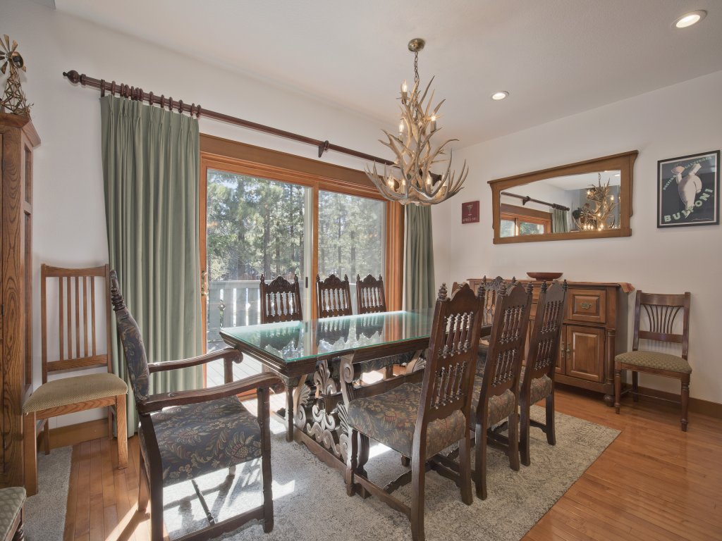 Timbers 5 Large Luxury Home with Two Master Suites, Perfect for Families Vacation Rental in Mammoth Lakes - RedAwning