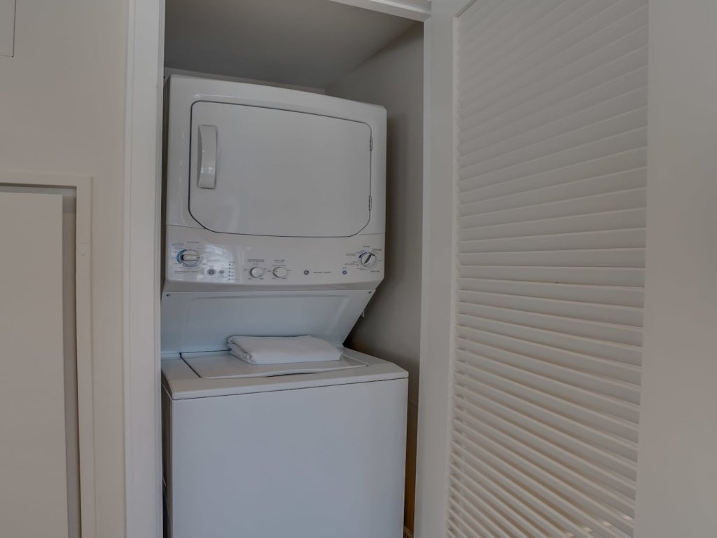 2 BR Fully Furnished Apartment at Penn Quarters - Surrounded by Best Restaurants in Town Vacation Rental in District Of Columbia - RedAwning