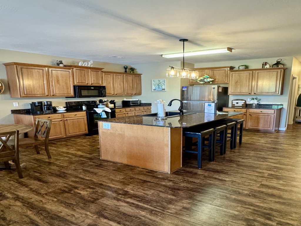 Lower Level Vacation Condo B-1 on Table Rock Lake Vacation Rental in Hollister - RedAwning