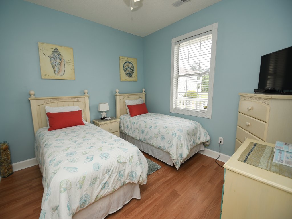 4673 Wild Iris Dr 203 Vacation Rental in Myrtle Beach - RedAwning