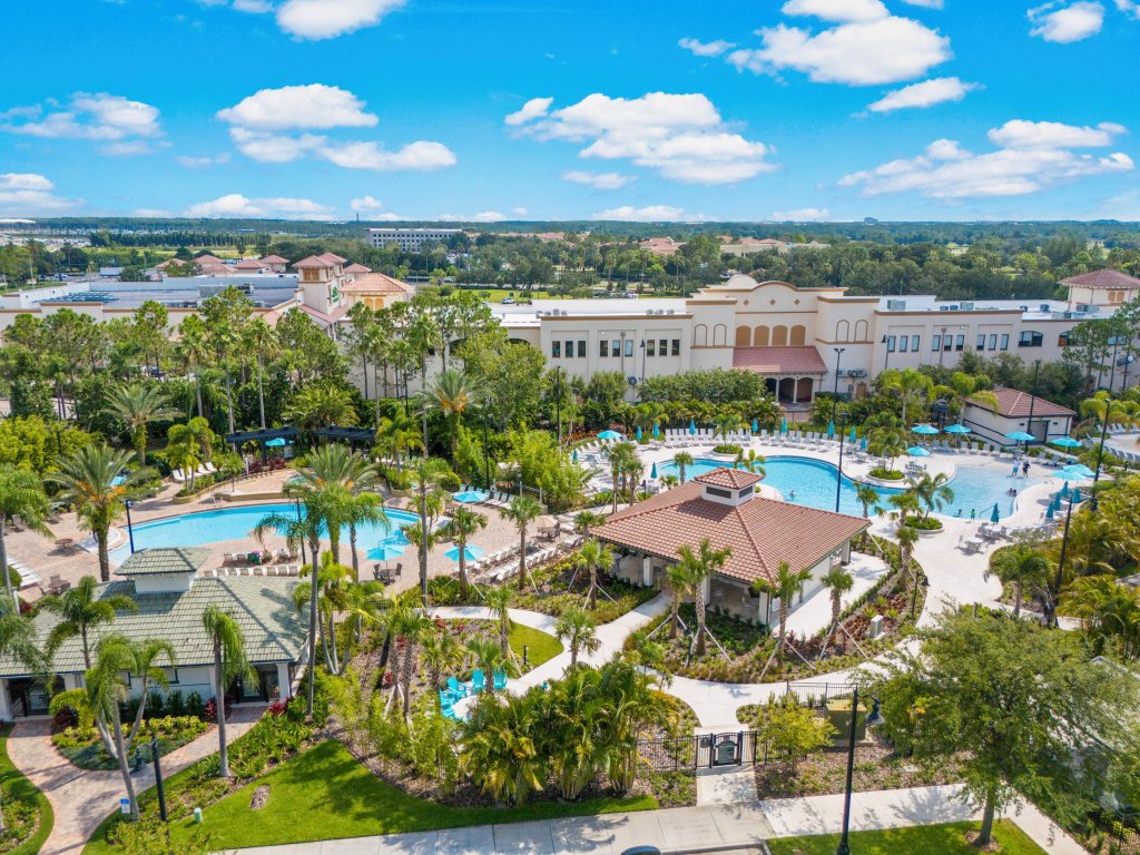 Casa Lucia Lakeview At Vista Cay close to all major attractions  Vacation Rental in Orlando - RedAwning