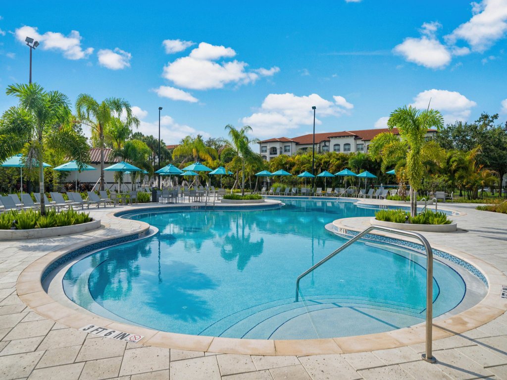 Casa Lucia Lakeview At Vista Cay close to all major attractions  Vacation Rental in Orlando - RedAwning