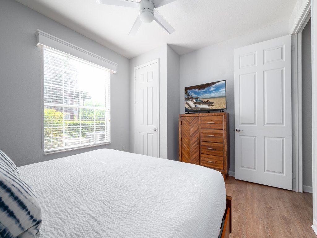 Casa Lucia Lakeview At Vista Cay close to all major attractions  Vacation Rental in Orlando - RedAwning
