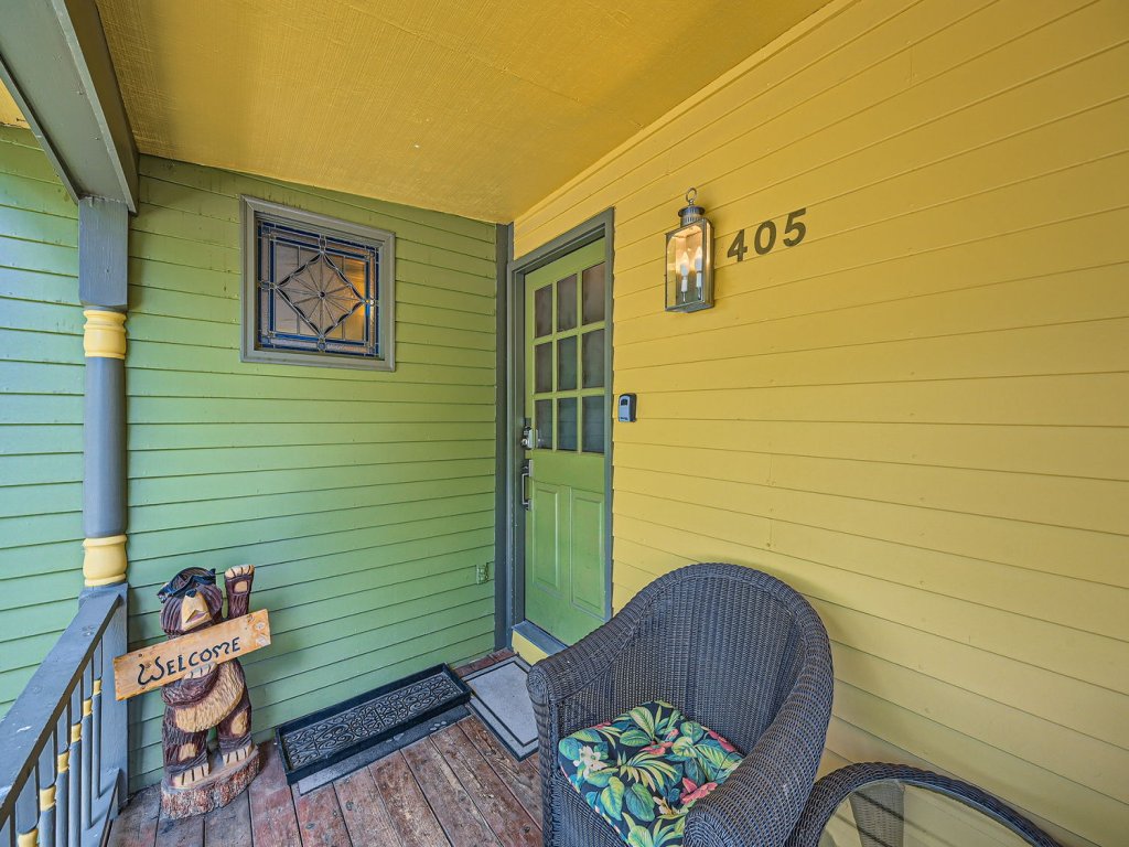Imperial View Cottage Vacation Rental in Breckenridge - RedAwning