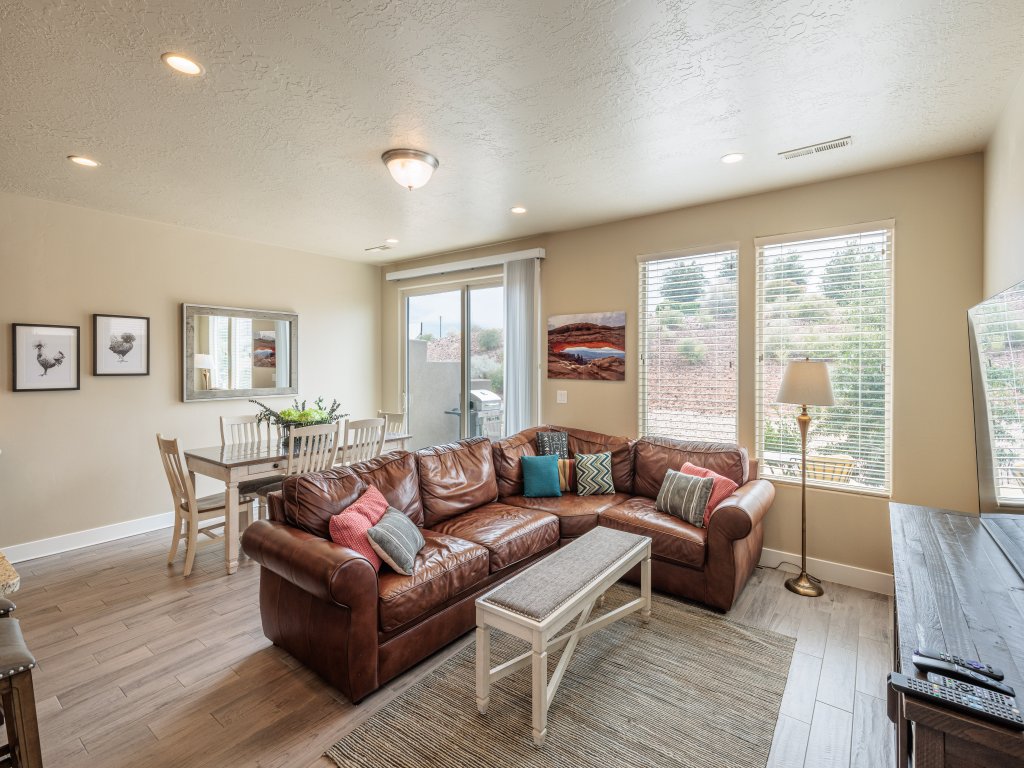 Suite Escapes Vacation Rental in St. George - RedAwning