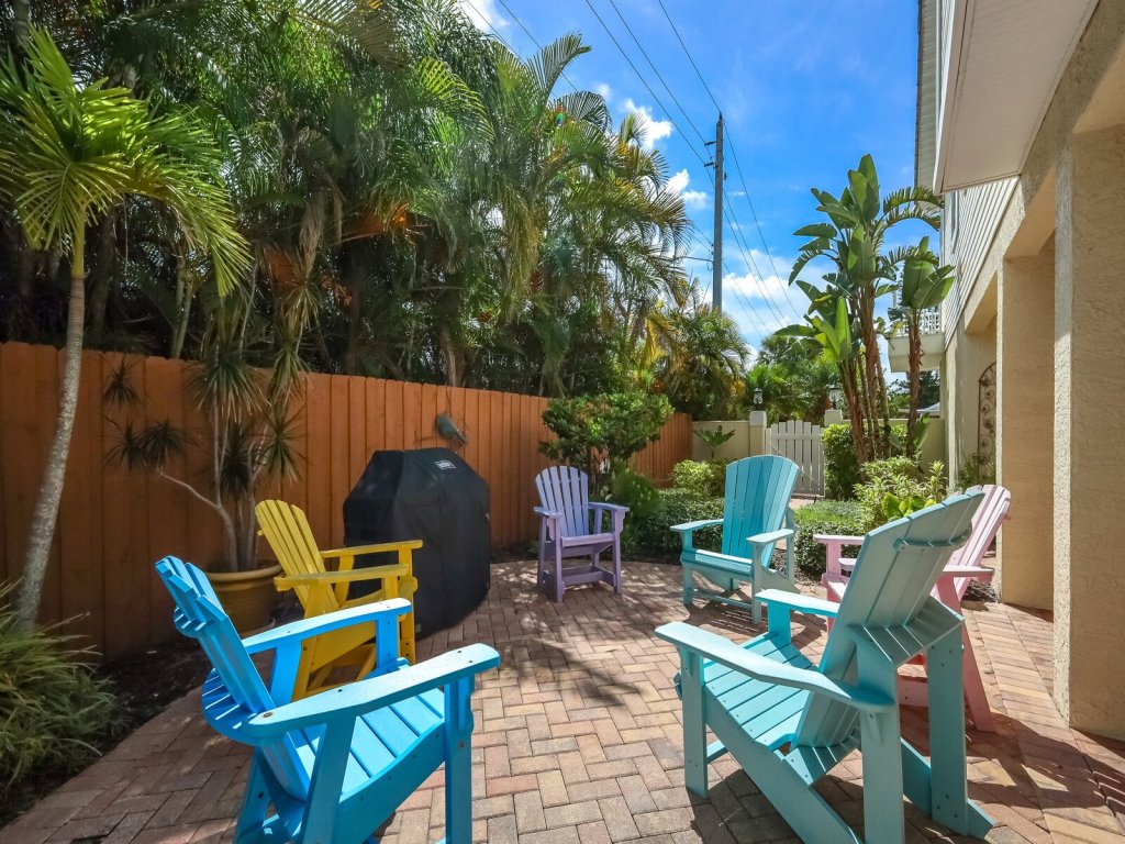 Sunkissed     Vacation Rental in Holmes Beach - RedAwning