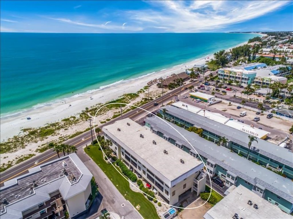 Gulf Watch 204 Vacation Rental in Bradenton Beach - RedAwning