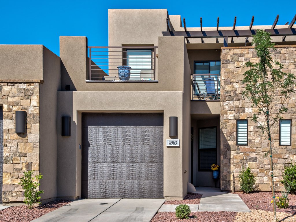 Lovell's Loft Vacation Rental in St. George - RedAwning