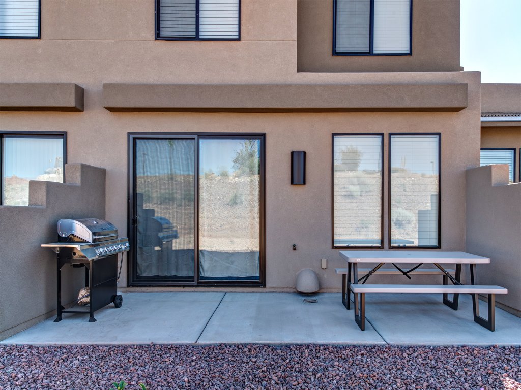 Lovell's Loft Vacation Rental in St. George - RedAwning