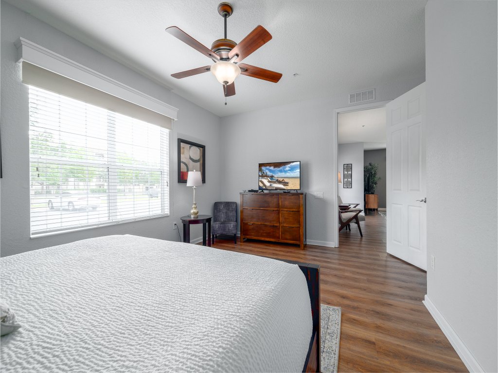 Orlando Palms Deluxe Condo Vacation Rental in Orlando - RedAwning