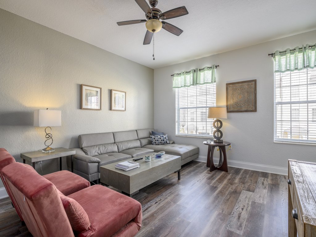 Casa Bella Townhome Vacation Rental in Orlando - RedAwning
