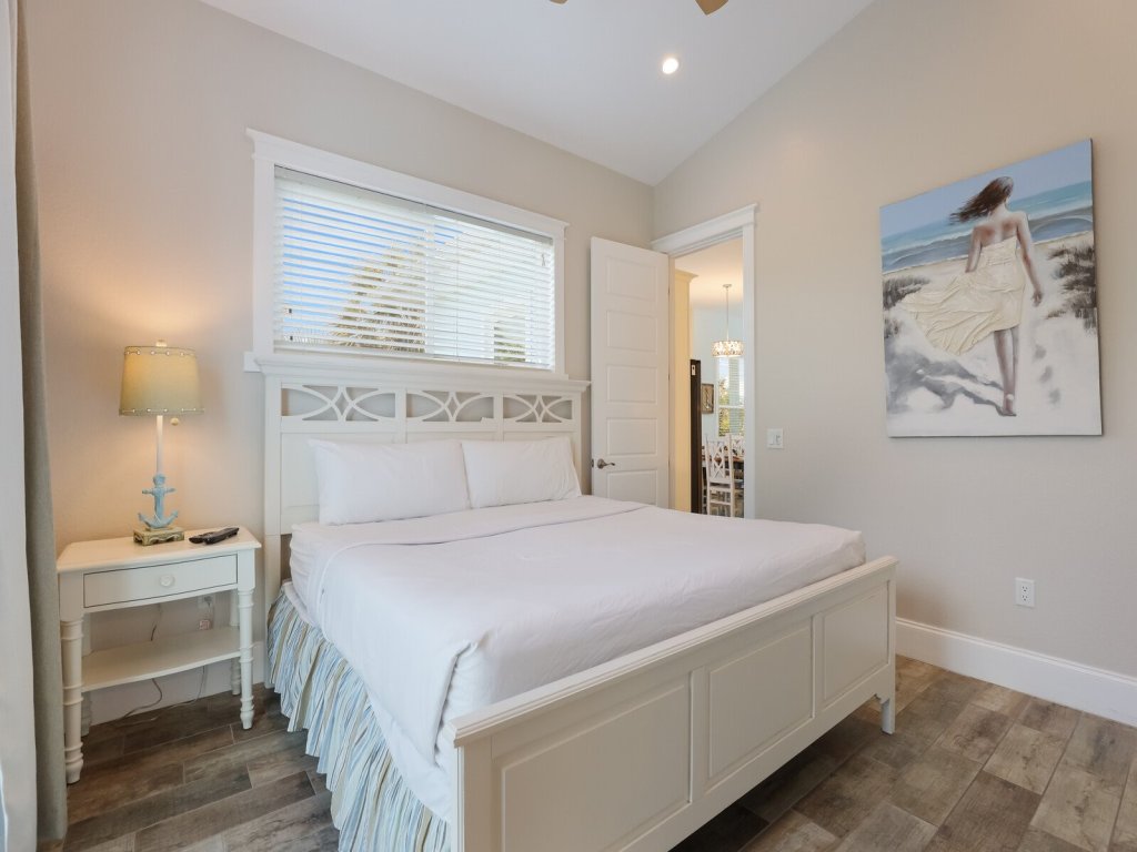 SeaStar Villa Vacation Rental in Holmes Beach - RedAwning