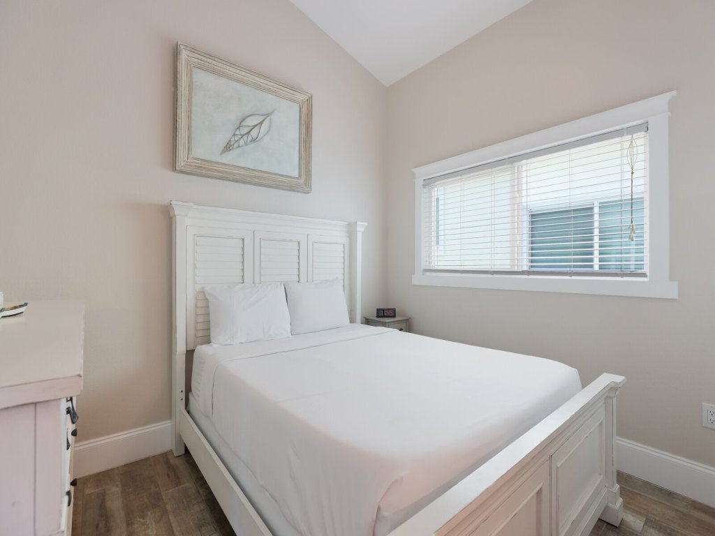 SeaStar Villa Vacation Rental in Holmes Beach - RedAwning