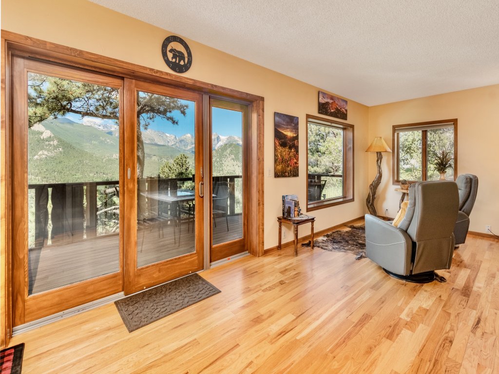 Divine Vacation Home at Windcliff Vacation Rental in Estes Park - RedAwning