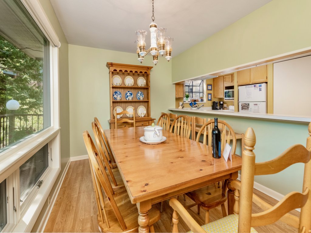 Werlein Vacation Home at Windcliff Vacation Rental in Estes Park - RedAwning