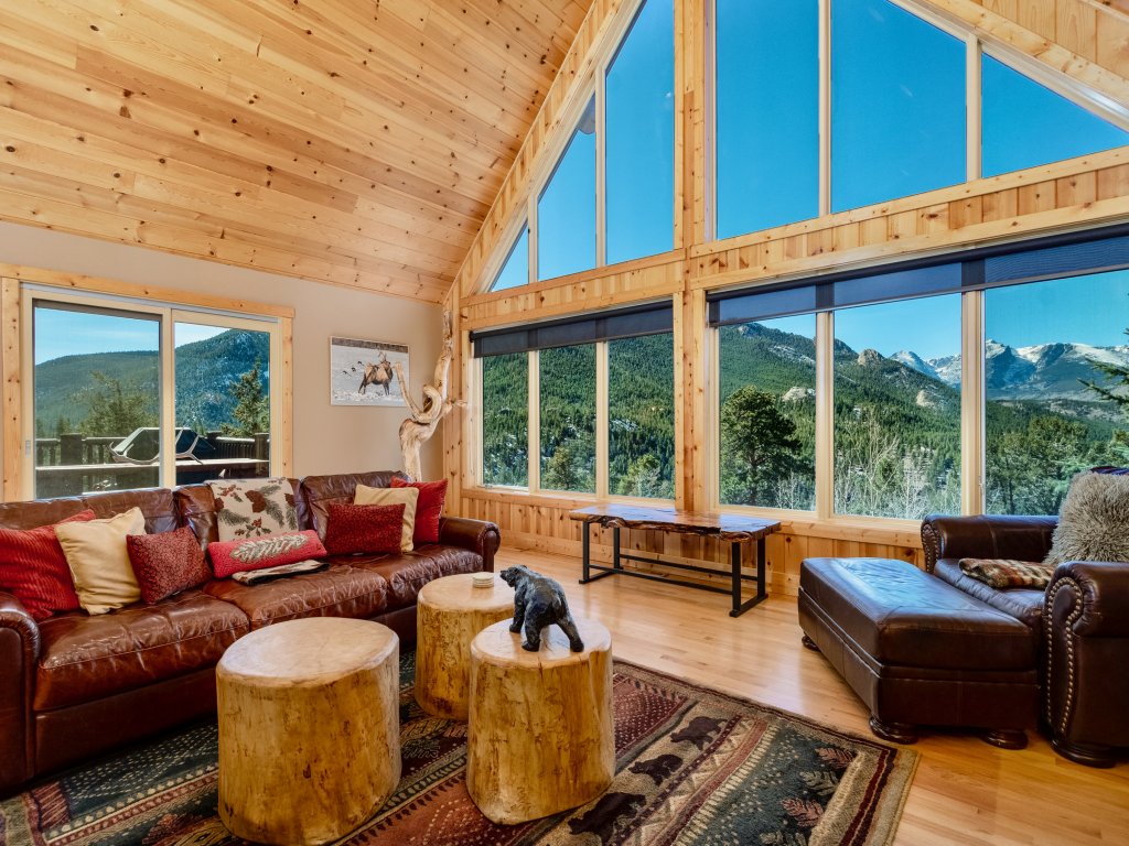 Awestruck Luxury Vacation Home at Windcliff Vacation Rental in Estes Park - RedAwning